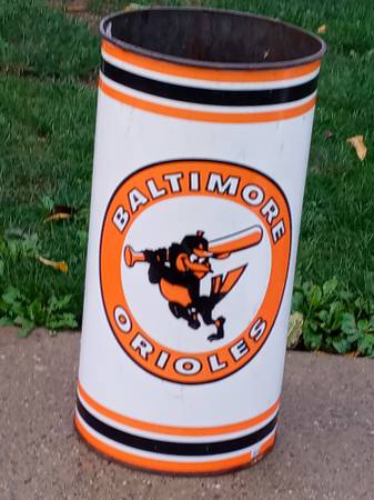 ORIOLES container 1