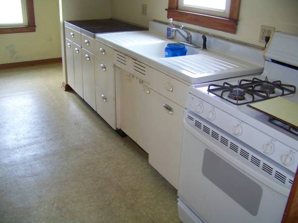 $139,000 / 2br - 314 N. Otsego Ave. (Gaylord, MI)64308161224577123