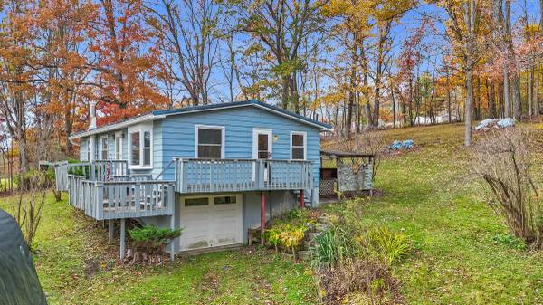 419 Algerine St Afton NY – 2 Bed Home on 20 Acres Borders Forest
$150,000
Afton 419 Algerine St Afton NY – 2 Bed Home on 20 Acres Borders Forest
$150,000
Afton