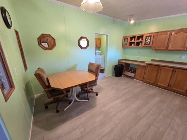 $65,900 / 3br - 1232ft2 - Corner Lot!  New Deck with Ramp!  Shed! (Jordan)64003961521025124