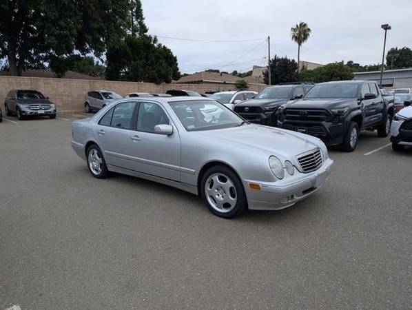 2000 Mercedes-Benz Clase E Eclass Sedán - $9.388 (Llame al *(510) 398-4108* para confirmar disponibilidad al instante)63486836274051122