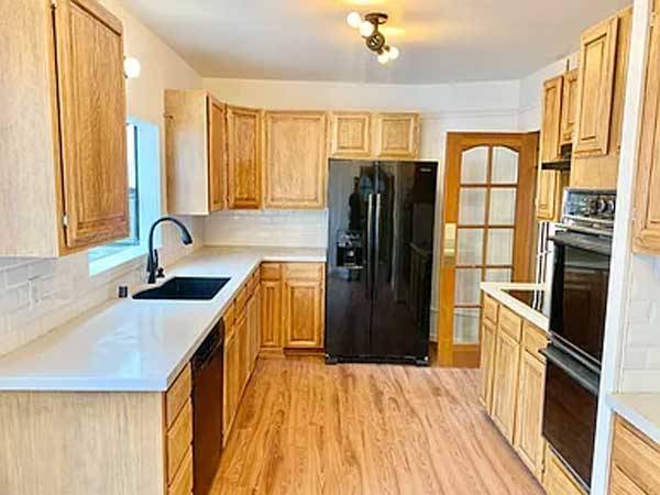 $1,800 / 3br - This charm-filled 3 bedroom, 2 bathroom (San Francisco, CA)64049797472387121