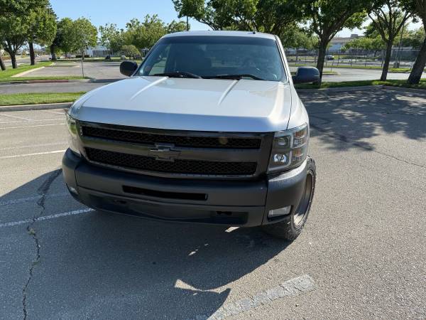 Chevy silverado 2010 - $13,800 (Sacramento)63619287100291121