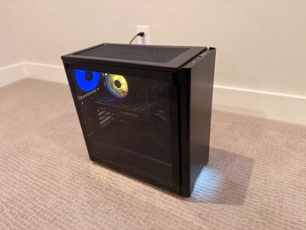 High-Performance Gaming Computer 1