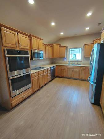$3,400 / 4br - 2400ft2 - Nice four bed two bath home for rent (Tiffin, IA)64040364039298123