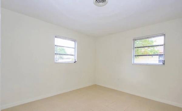 Charming 3 Bed, 2 Bath Single Family Home in Greenacres, FL - Rent $15 1