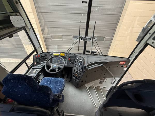 Temsa TS45, 2017 White Coach Bus - $189,000 (South St.Paul)63481669531905124