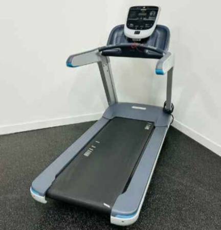 Precor TRM 835 Treadmill Commercial Grade 1