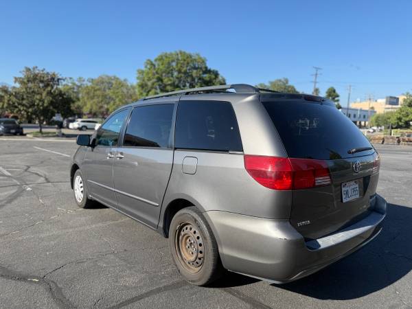 2005 Toyota Sienna LE - $3,599 (San Gabriel)63436934810755123