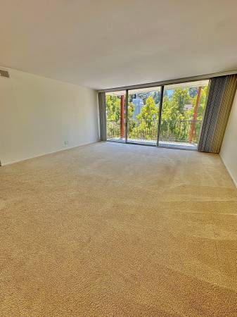 $3,750 / 2br - TOP-FLOOR + HUGE 2 bedrooms AMAZING VIEWS walk to Burlingame Avenue! (san mateo)63847325379587121