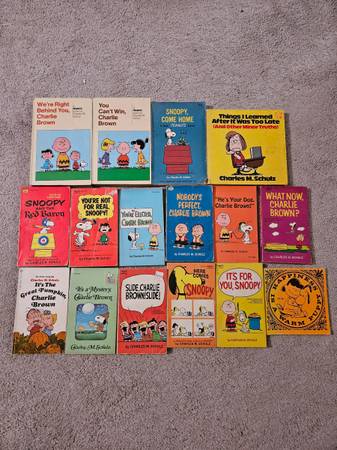 16 Classic Peanuts / Charlies M. Shultz / Charlie Brown Books 1