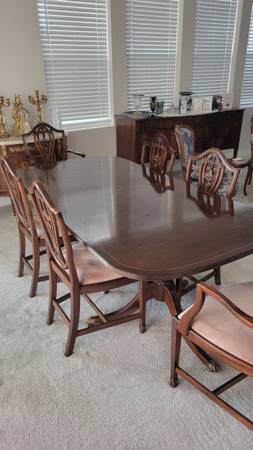 Dining table +2Armchair+10Sidechairs 1