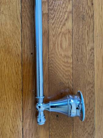 Vintage 21” Towel Bar & Coordinating Toilet Paper Holder - $25 (Arlington Heights)63438988347523121