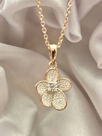 Beautiful Brand New Diamond Accent Petal Necklace (20") Rose Gold Plat 1