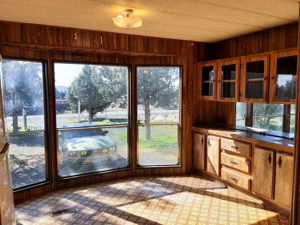 $249,000 / 1br - 924ft2 - Really good deal on a nice little home on 1.71 acres in Prineville (Prineville)63839292064001124