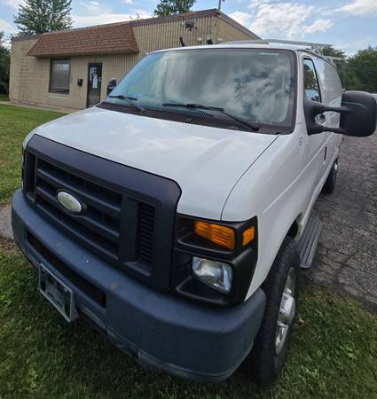 2014 Ford Econoline 350 FURGÓN DE CARGA EXTENDIDO, V8 5.4L en venta 94,000 millas - $12,250 (ADDISON)63618752176513122