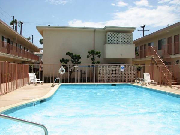 $1,895 / 1br - 505ft2 - 🌟 Limited-Time Move-In Specials | Walk to Shopping! (23525 Arlington Ave, Torrance, CA 90501)64035737630081122