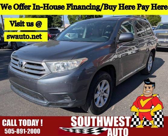 2013 Toyota Highlander Base AWD 4dr SUV 100% GUARANTEED CREDIT APPROVAL! 1