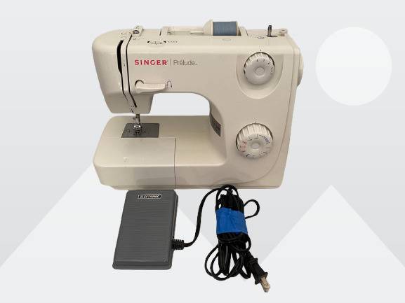 Singer Prelude Free Arm Model #8280 Portable Sewing Machine 1