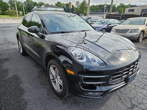 2018 Porsche Macan Turbo 400 HP (Actual Turbo) - $32,800 (Harrisburg)63477816107009121
