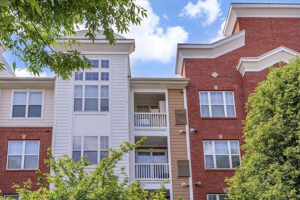 Convenient Elevator Access, 1B/1B, in Laurel MD 1