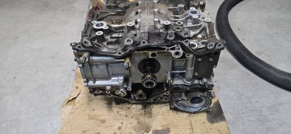 Subaru FB25 engine core 1