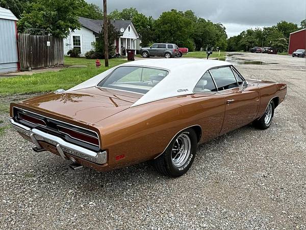 1969 Dodge Charger - $75000.0063620302038401122