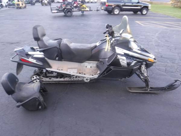 1 2017 Arctic Cat LYNX 2000 LT ES 1