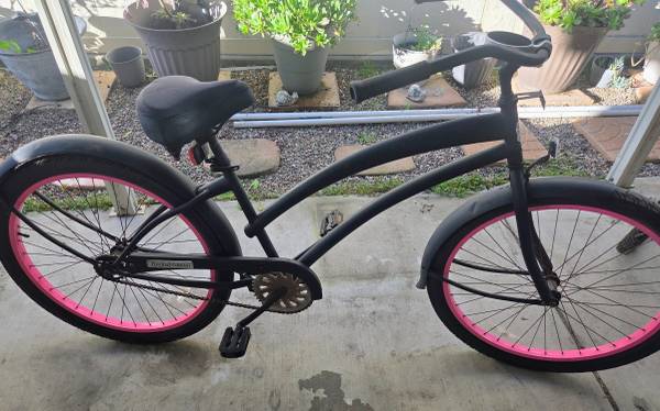 26" Custom Women's Beach Cruzer 1