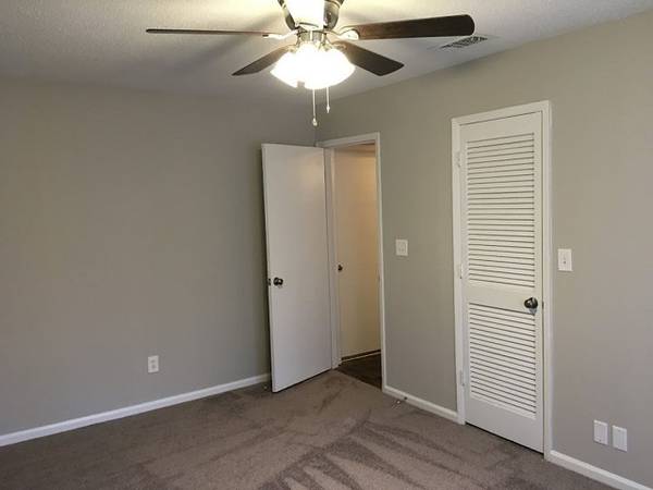$1,197 / 3br - 1307ft2 - Espaciosa casa de 3 habitaciones y 2 baños disponible 09/20 !! Unidad en planta baja (Columbus, GA)63663836477185124