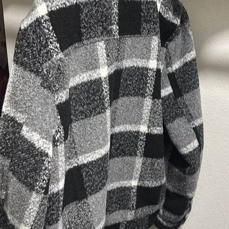 Levi’s Plaid Sherpa Jacket Men’s Medium – Black/Gray Trucker Style 1