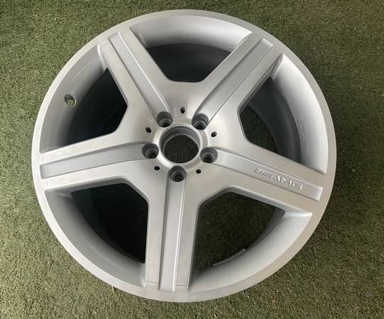 Mercedes 19" AMG  SILVER- FRONT- 2008 -2013  S550- CL550  W221 1