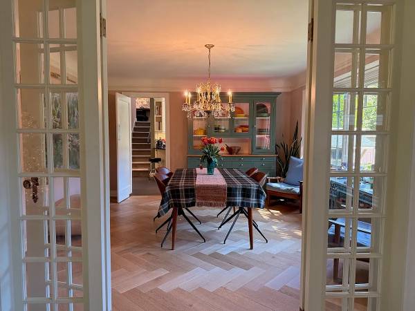 Executive Furnished Oak Bay Character Home with Private Garden Suite! 3