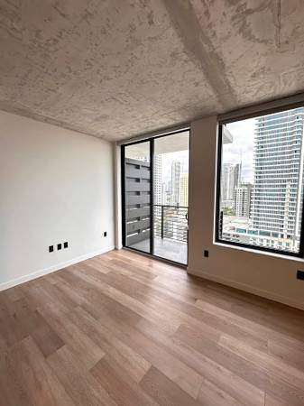 $2,090 Modern Studio Apartment - Steps away from Las Olas!64049278362114122