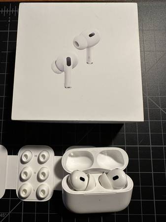 Apple AirPods Pro (2nd Generation) + New Ear Tips + Original Box 1