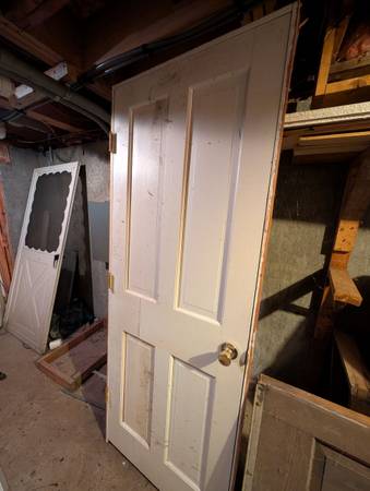 Interior door with frame 1