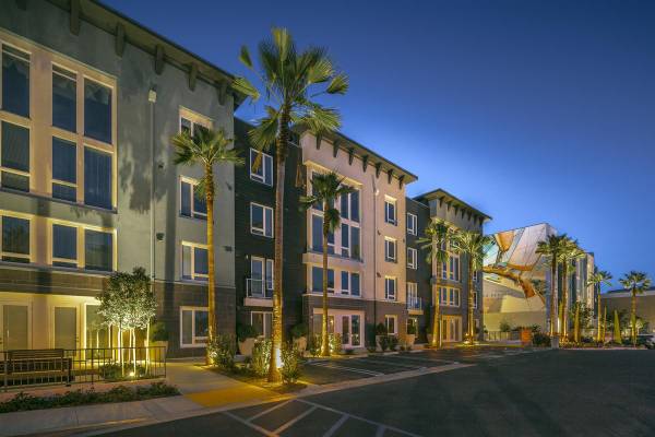 $3,999 / 2br - 1461ft2 - Storage Space, Tub/Shower, Pet Friendly, Oven (Oxnard, CA)63668270662147124
