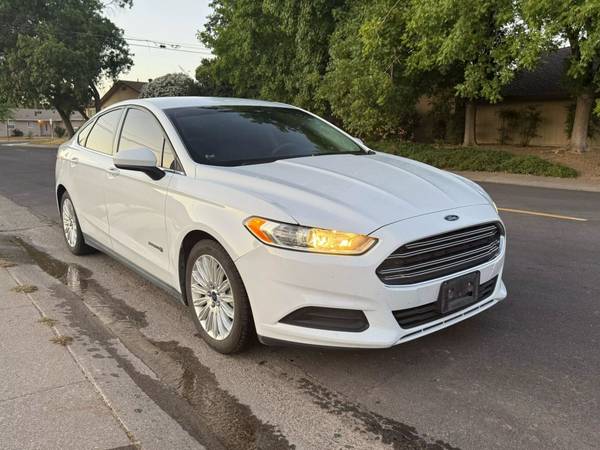 🚗 2016 FORD FUSION S HYBRID • 2.0L 4-CYL • 118K MILES • CLEAN TITLE • - $8,30063619382446595122