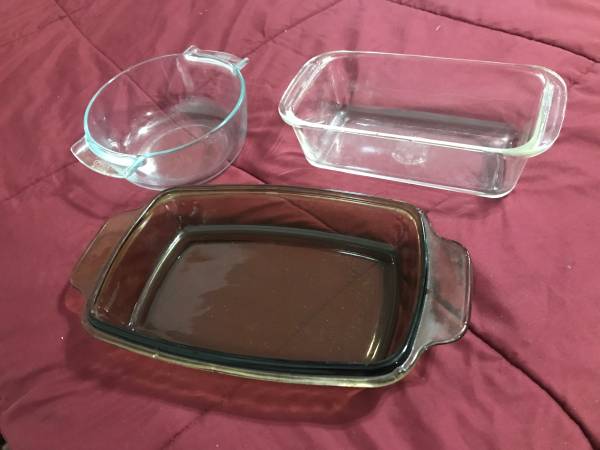 Pyrex Bakeware and Serving Dishes 1