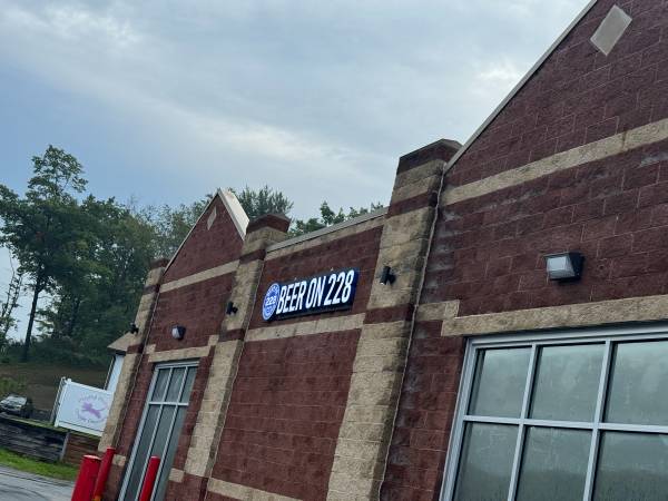 Cashier with experience Full Time available near Mars Township 1