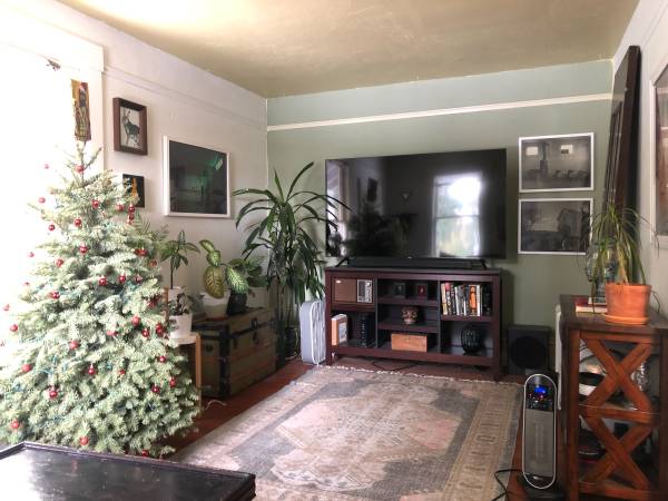 $1,700 / 1br - 800ft2 - Wallingford "Old World Charm" (Wallingford)63910195678467122