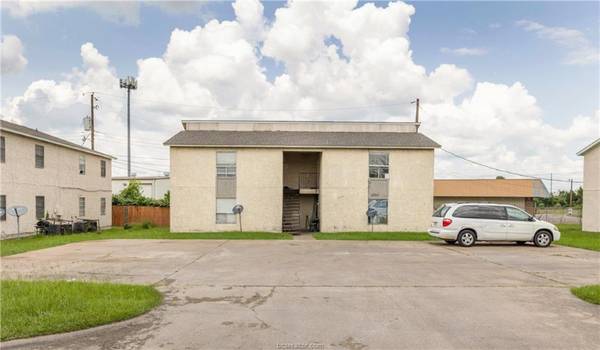 $329,900 / 8br - Cash flowing Bryan TX four-plex(4-Plex) for sale by owner (Bryan)63884891426689120