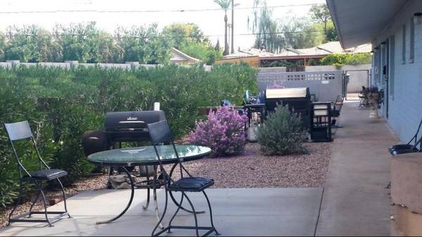 Large 2bed 2bath-quiet triplex-Rent w/in S8 amount for this zip code 1