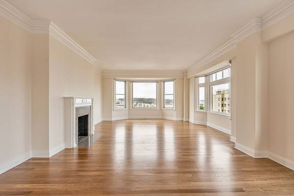 $9,995 / 3br - Fabuloso apartamento de 3 dormitorios y 3 baños con vistas espectaculares - 1275 Greenwich #202 (russian hill)63671991625603123