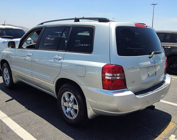 Highlander Toyota 2003 - $5000 (los angeles)63623900846465122