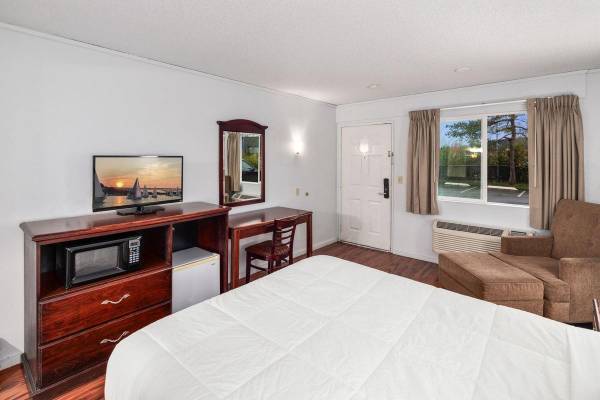 $1,980 / 320ft2 - OnSite laundry, Quiet, spacious, and clean homes, Prime location (Renton/Bellevue)63884889979139120