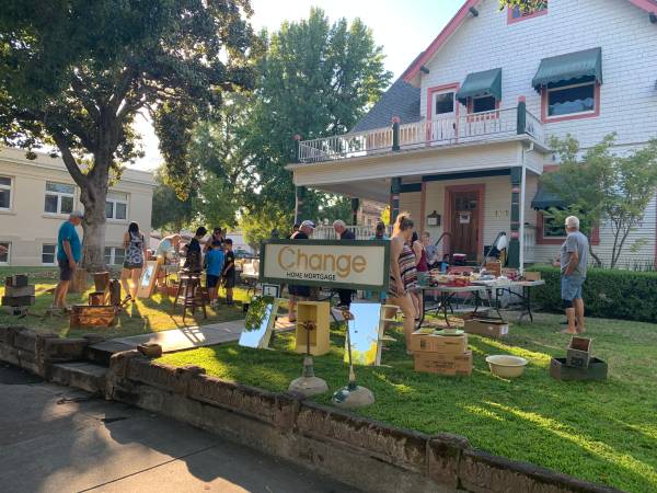 Yard sale photo