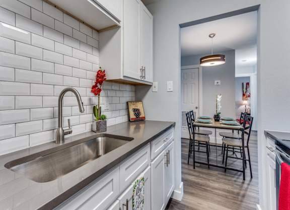 Laundry Facility, BBQ/Picnic Area, Laundry Facilities 1