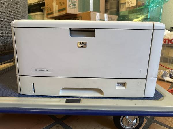 HP Laserjet 11x17 large format Printer with lots of paper 1
