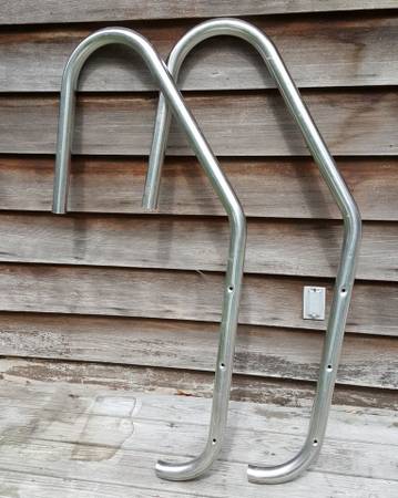 Pool Ladder Frame 1